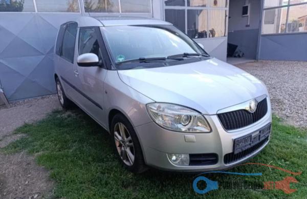 skoda roomster