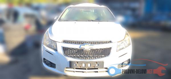 Polovni Delovi Za Chevrolet Cruze J 300 2.0vcdi Kompletan Auto U Delovima