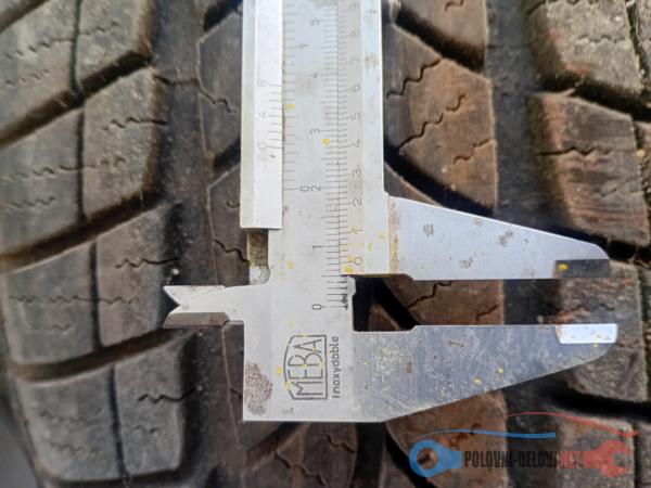 Polovni Delovi Za Peugeot 407 Razni Delovi