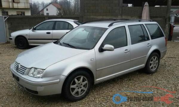 Polovni Delovi Za Volkswagen Bora TDI Benzin Kompletan Auto U Delovima