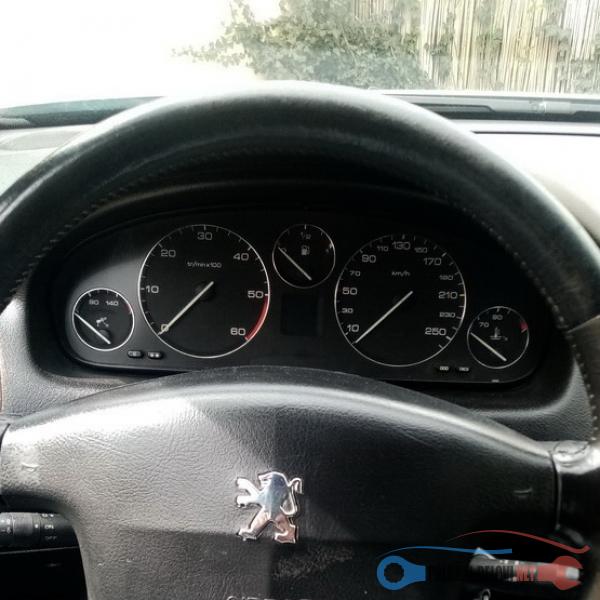 Polovni Delovi Za Peugeot 607 Pežo 607 KILOMETAR SAT Enterijer