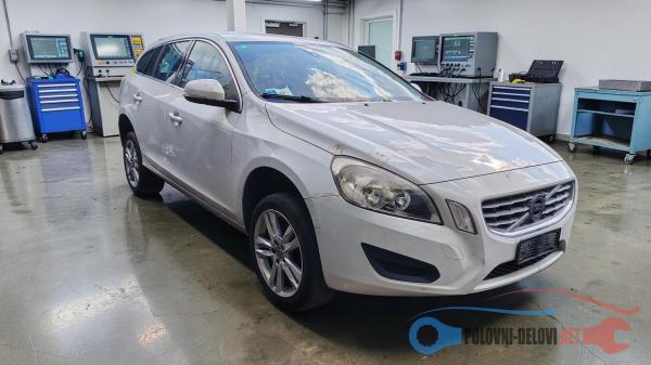 Polovni Delovi Za Volvo V60 D3 2.0d Kompletan Auto U Delovima