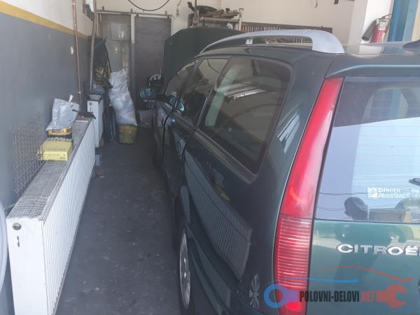 Polovni Delovi Za Citroen C5 2.2 Hdi Kompletan Auto U Delovima