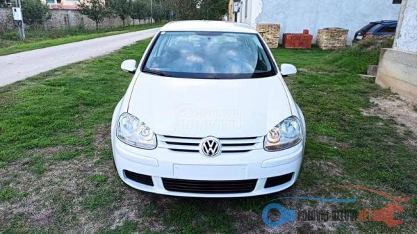 Polovni Delovi Za Volkswagen Golf 5 Kompletan Auto U Delovima
