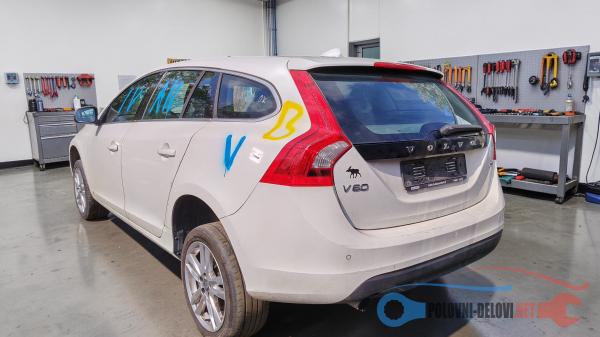 Polovni Delovi Za Volvo V60 D3 2.0d Kompletan Auto U Delovima